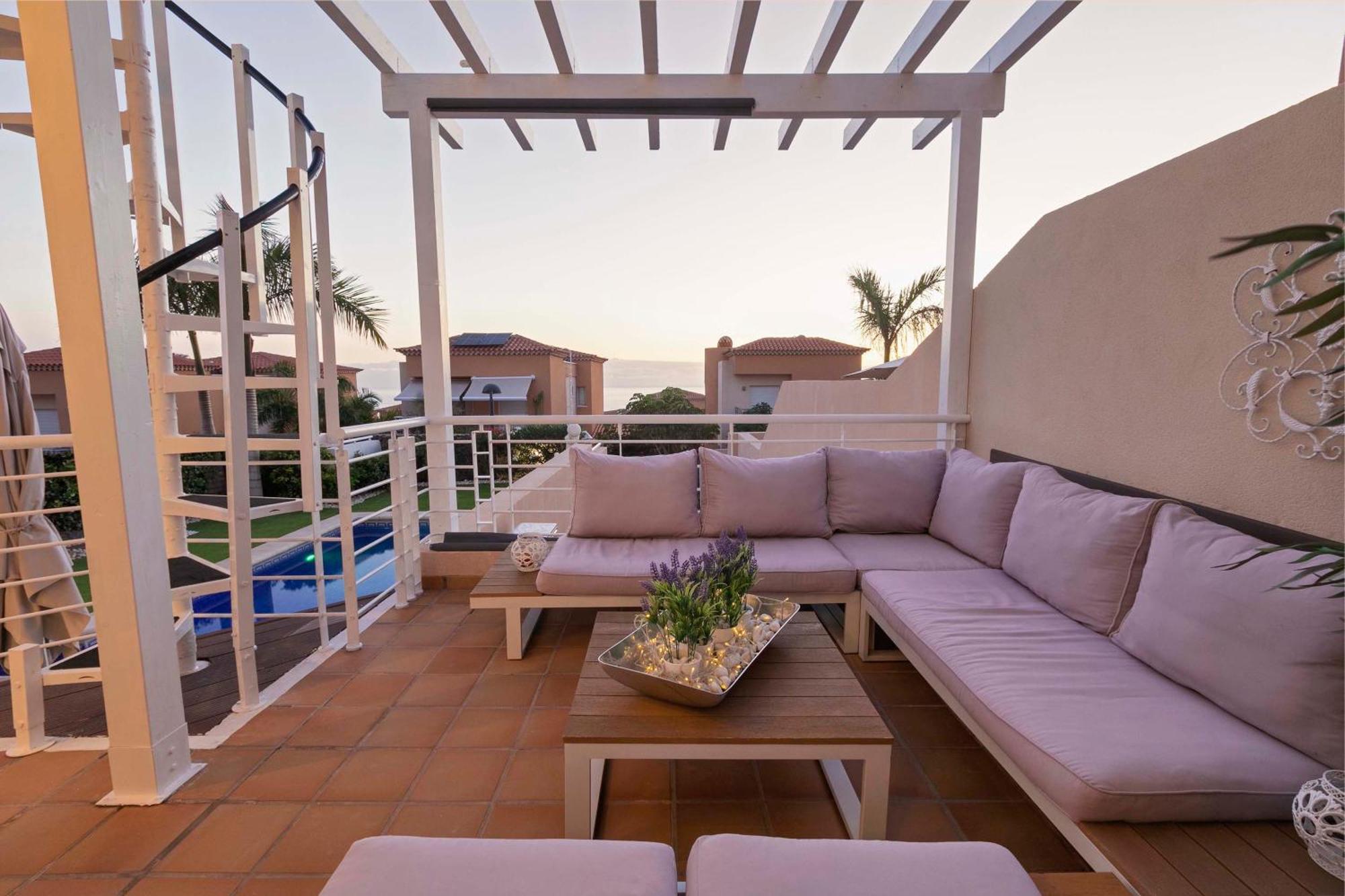 My Island Escape - Sea Views - Private Pool, Sauna بويرتو دي سانتياغو المظهر الخارجي الصورة