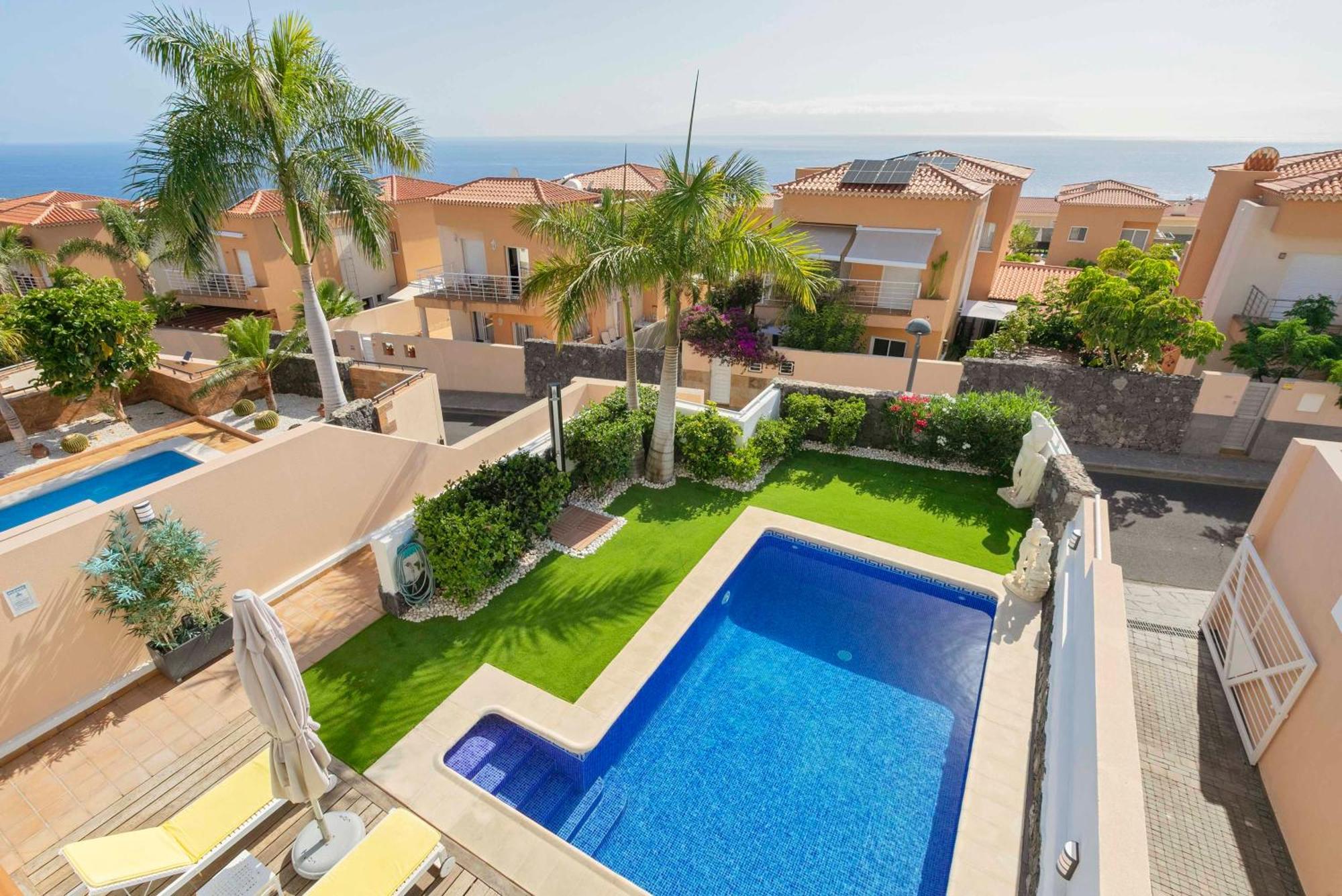 My Island Escape - Sea Views - Private Pool, Sauna بويرتو دي سانتياغو المظهر الخارجي الصورة