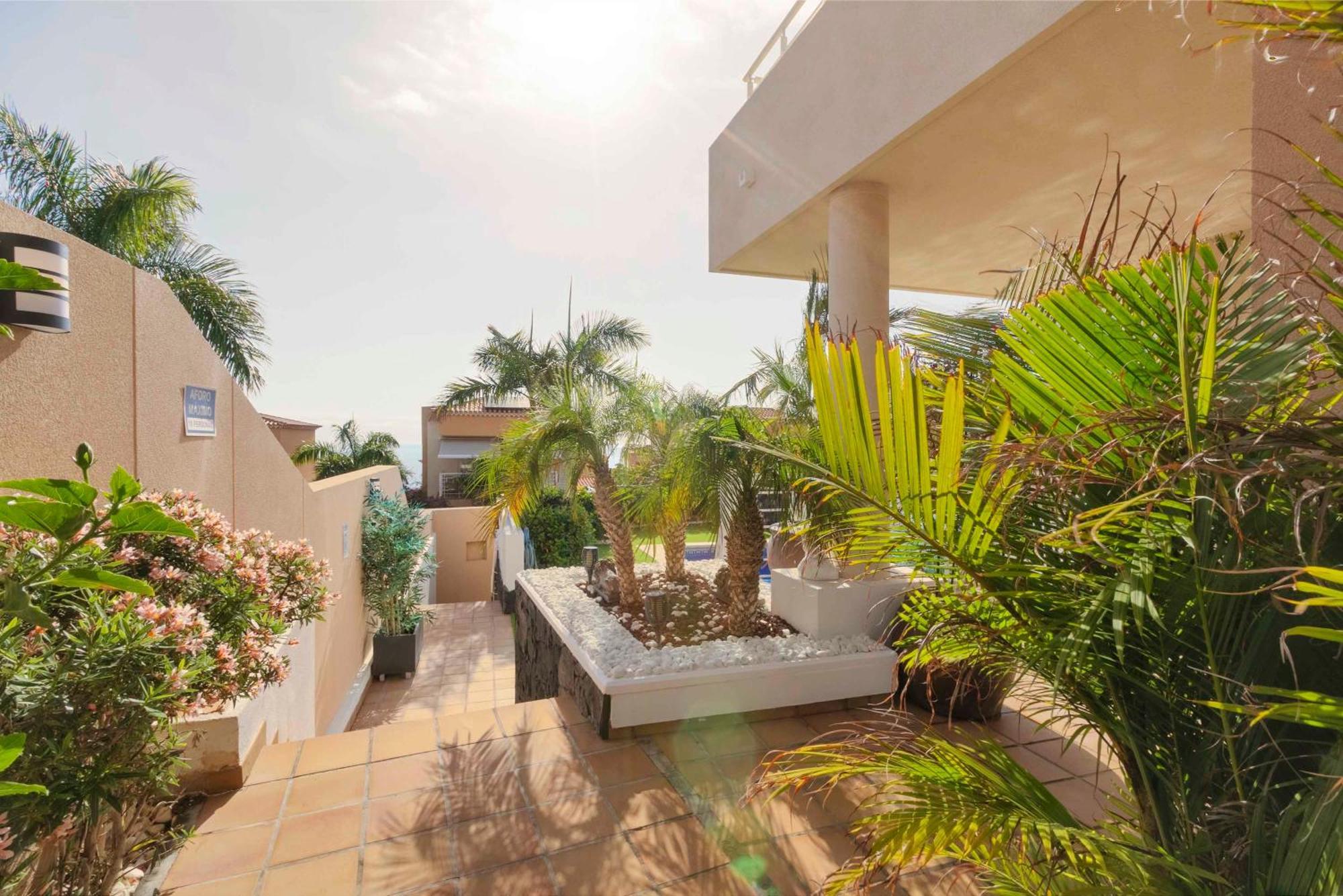 My Island Escape - Sea Views - Private Pool, Sauna بويرتو دي سانتياغو المظهر الخارجي الصورة